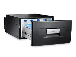 Dometic CoolMatic CD 30 Dragkyl, svart dörr.